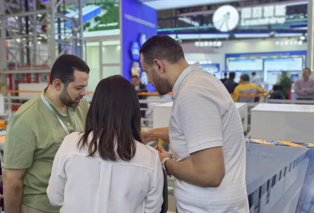 معارض الخدمات اللوجستية الاحترافية الخارجية: معرض لوجي مات (ألمانيا)، معرض مودكس (الولايات المتحدة الأمريكية)، معارض المستودعات الأوروبية