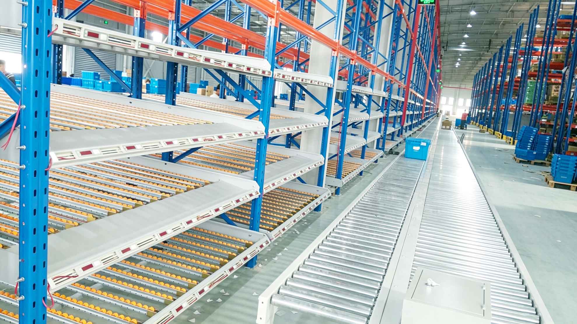Strict FIFO storage mode, load rear & pick front